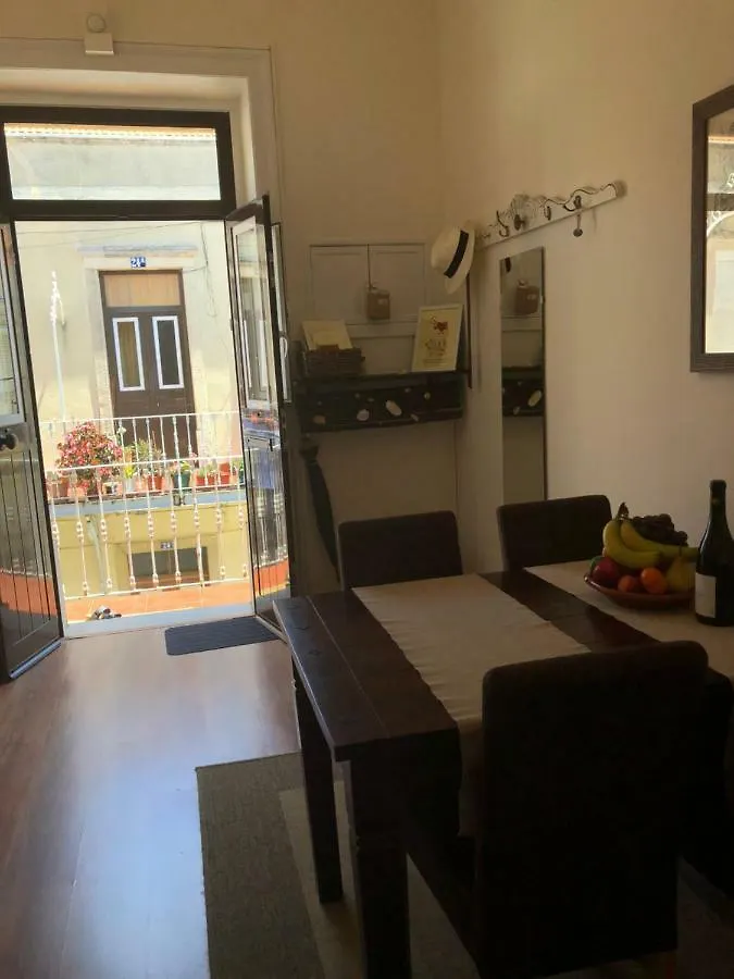 The Sunset Nest Apartment Lisbon